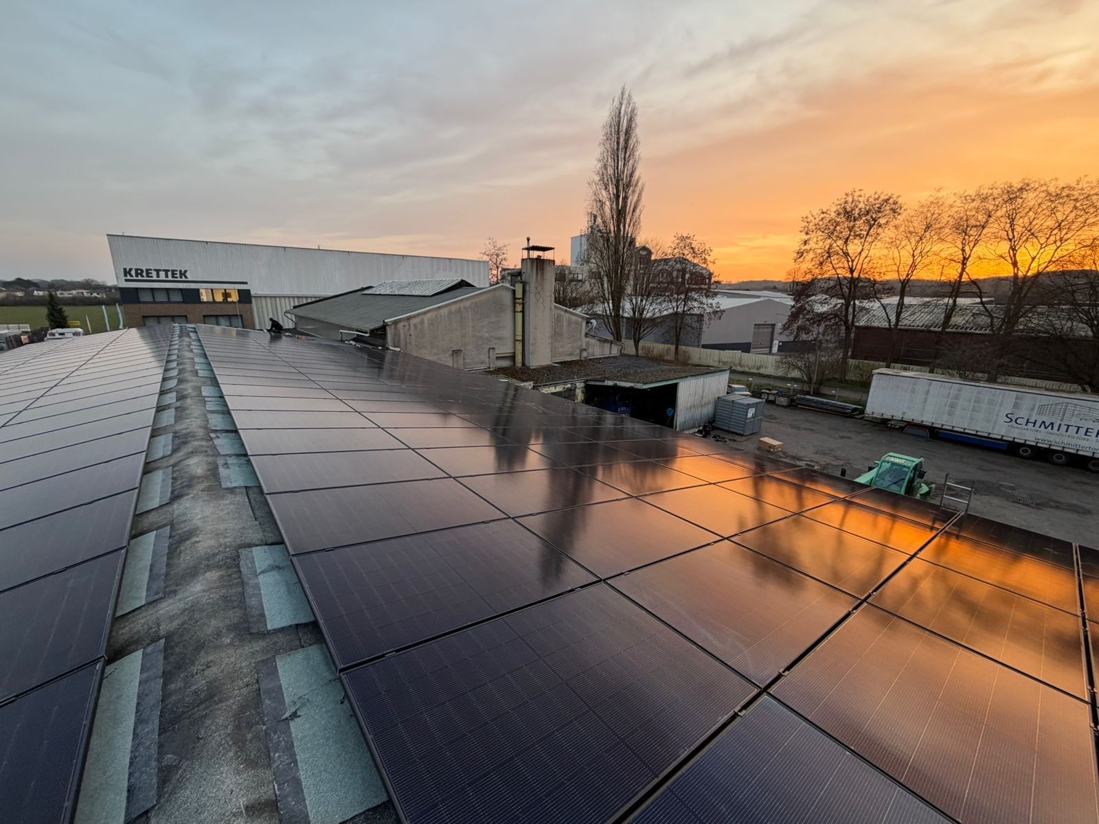 Photovoltaikanlage auf Gewerbedach